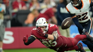 Broncos Cardinals Football