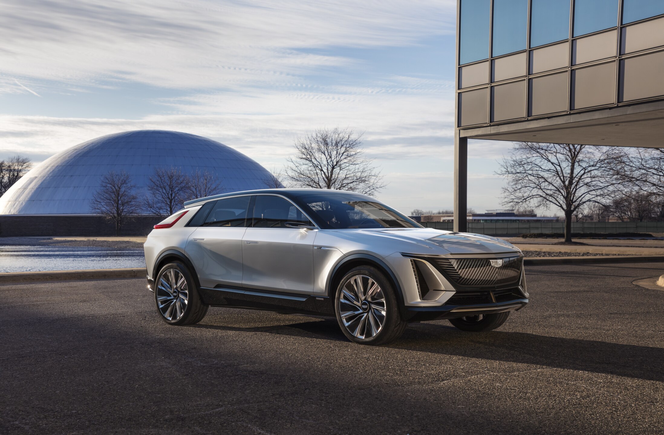 GALLERY Allelectric Cadillac LYRIQ