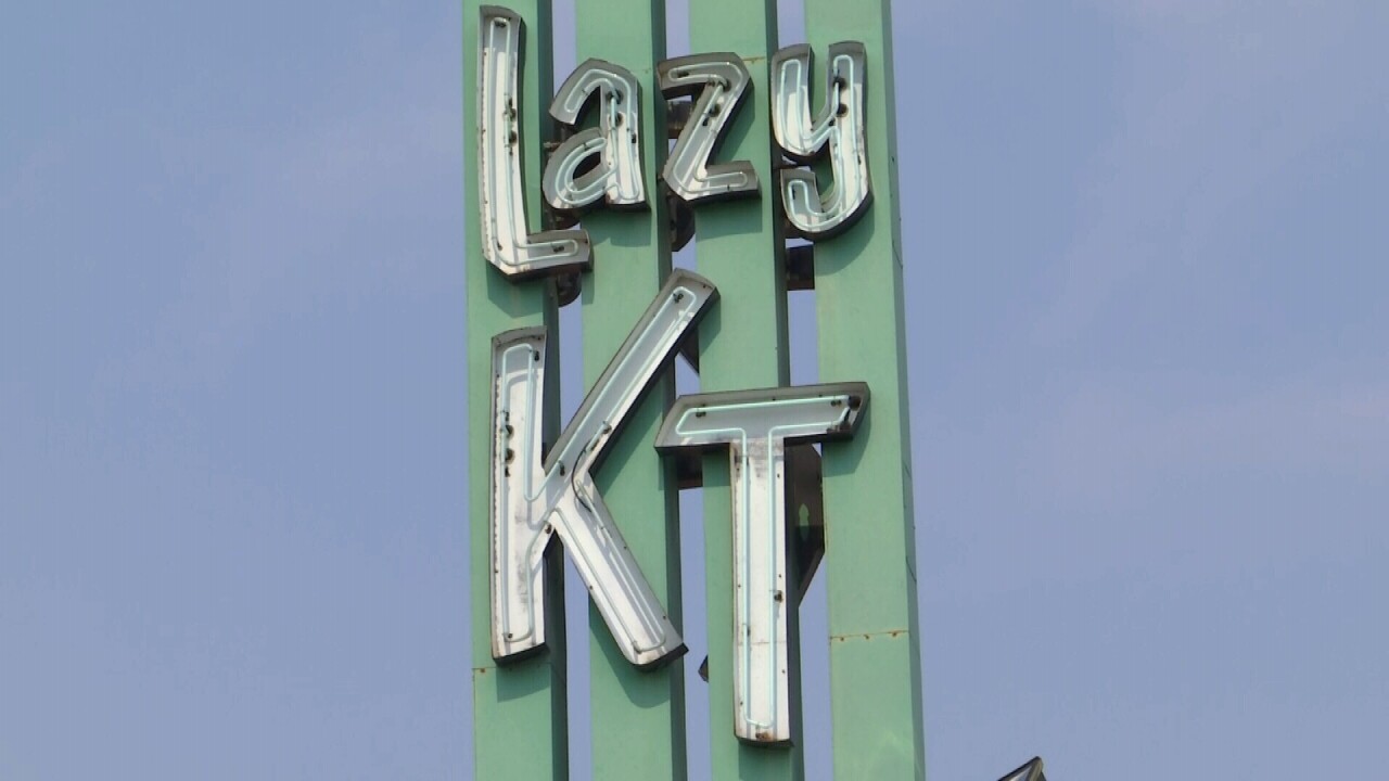 LAZY KT SIGN CLOSE.jpg