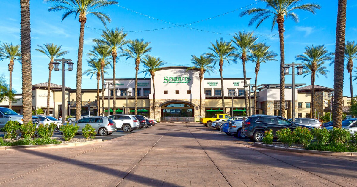 Rebooted Scottsdale shopping center sells for 70 million