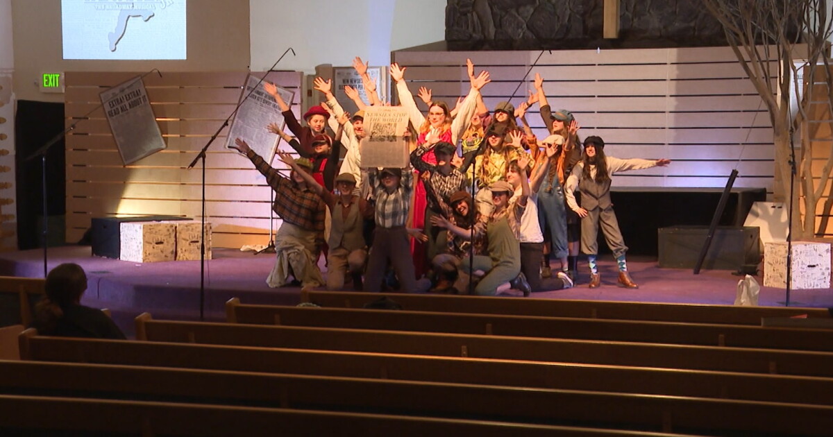 Broadway actor guest directs "Newsies, Jr." for Paso Robles children's theater - Vimarsana News