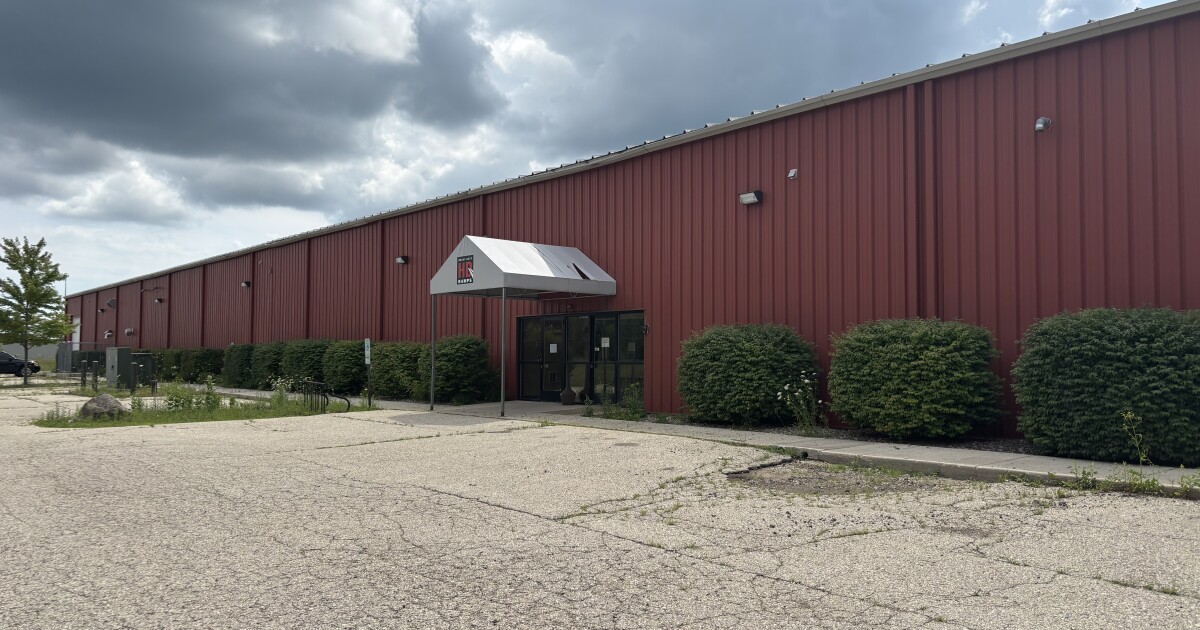 Warehouse near West Bend could become gaming and event center in Town of Barton