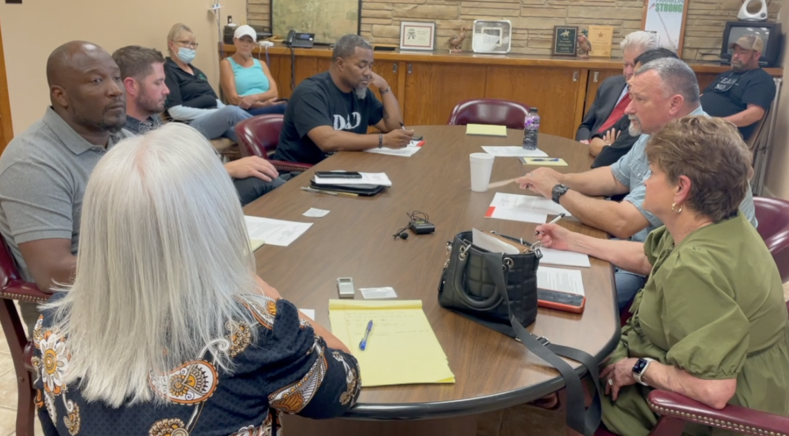 Franklin police chief, officer suspended amid state forgery investigation as residents demand answers