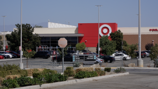 Man arrested after deadly stabbing at Bakersfield Target parking lot