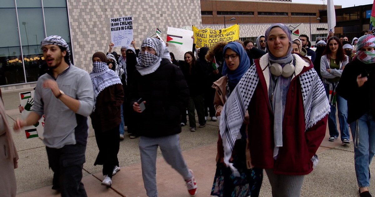 'Ceasefire is extremely important': Pro-Palestine students hold peaceful protest - Vimarsana News