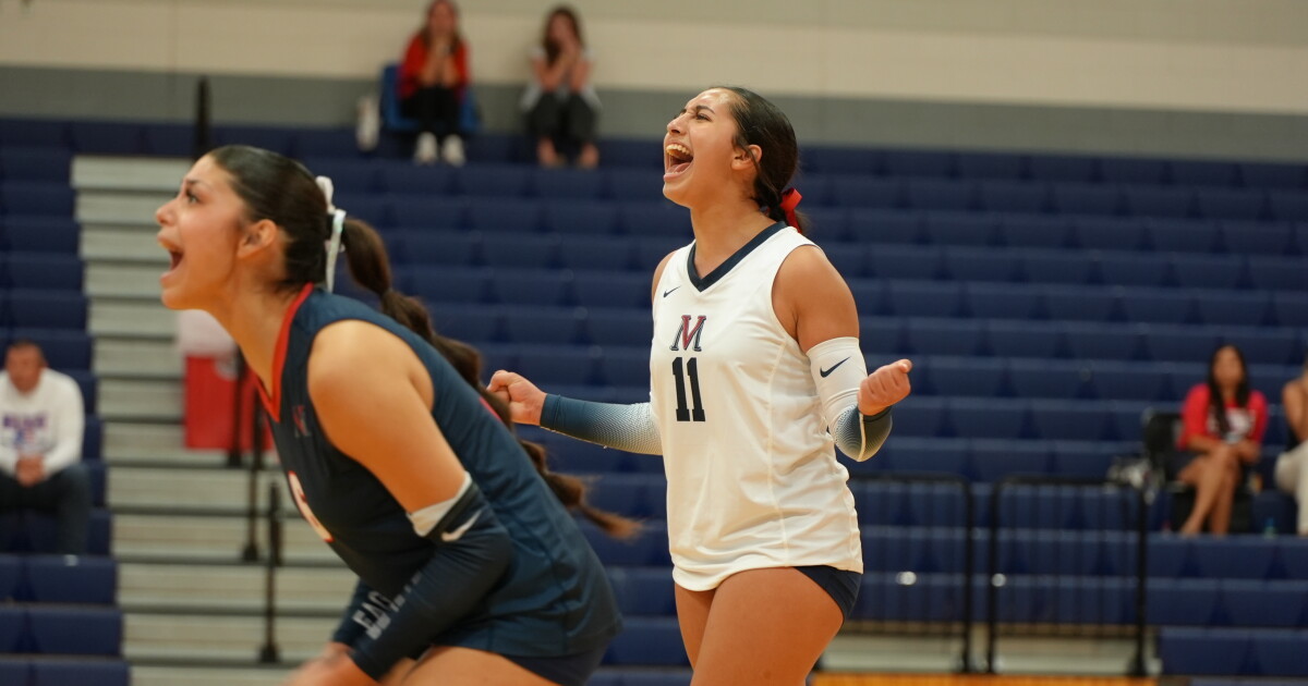 Veterans Memorial holds off Gregory-Portland in five set thriller for UIL District 29-5A opener