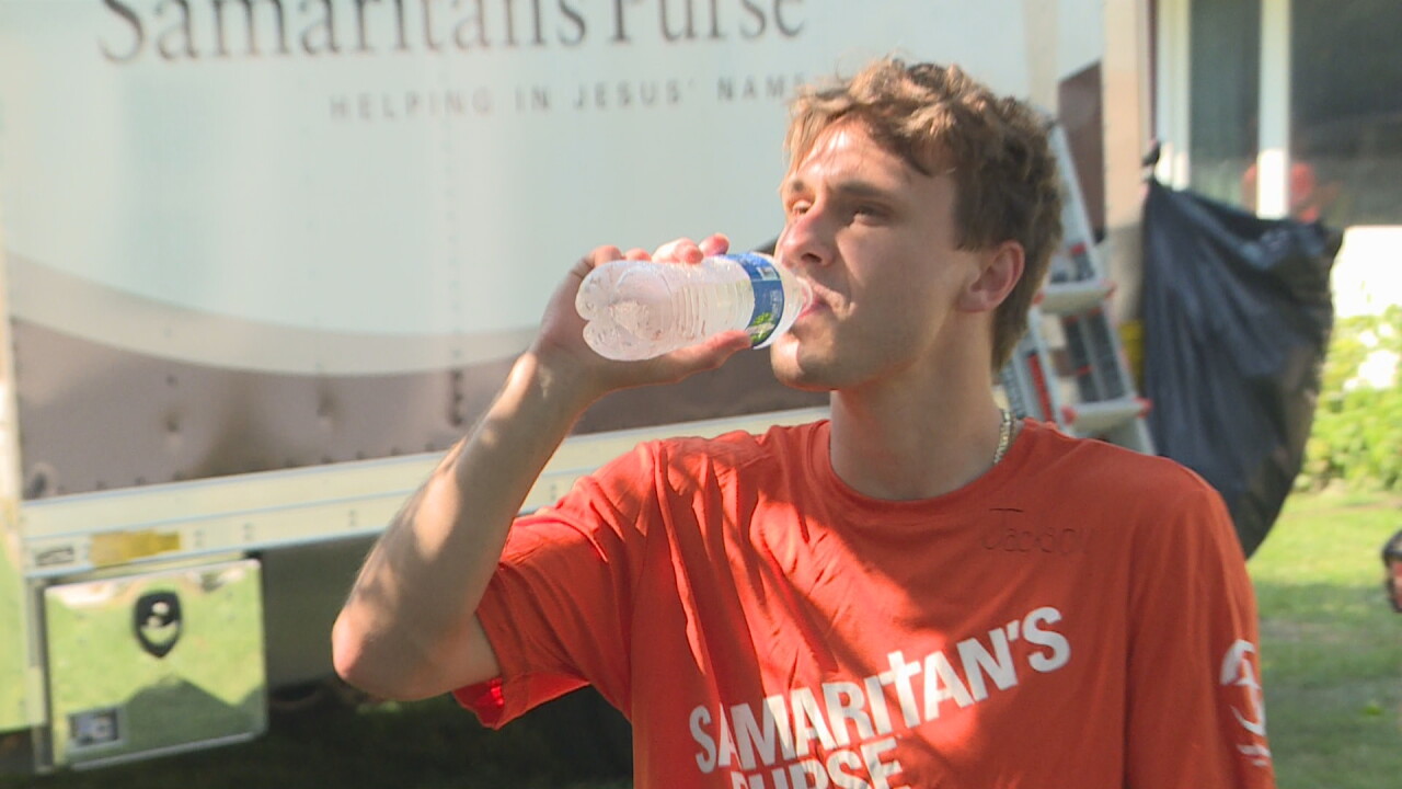 High heat adds another obstacle to Indianapolis flood recovery