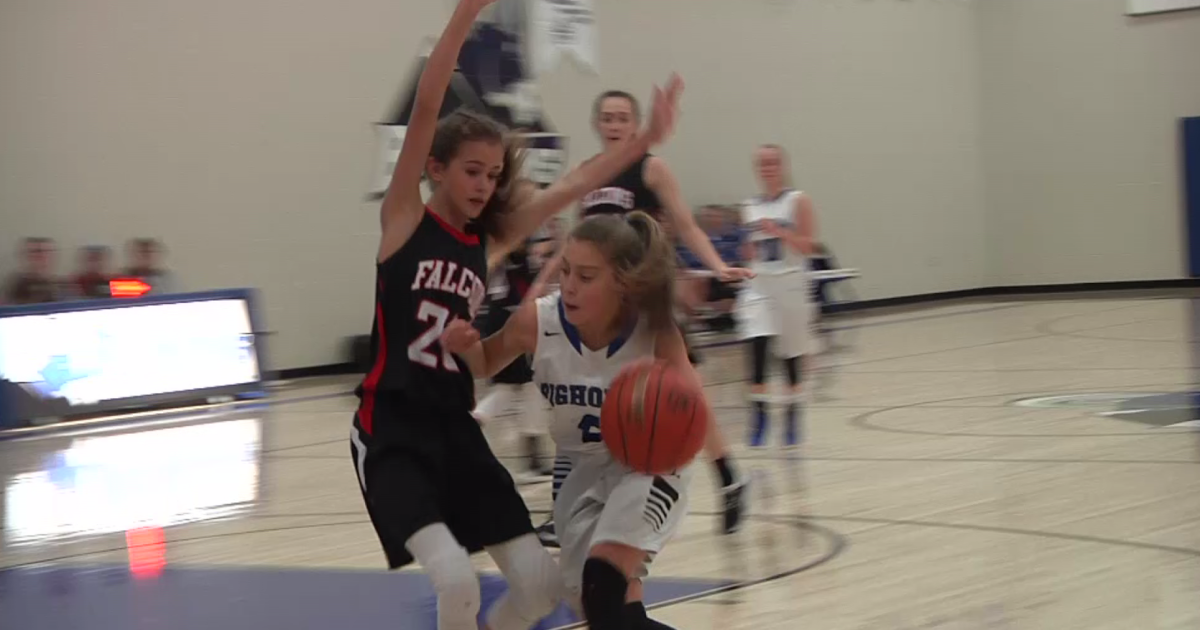 Twin Bridges basketball sweeps Lone Peak