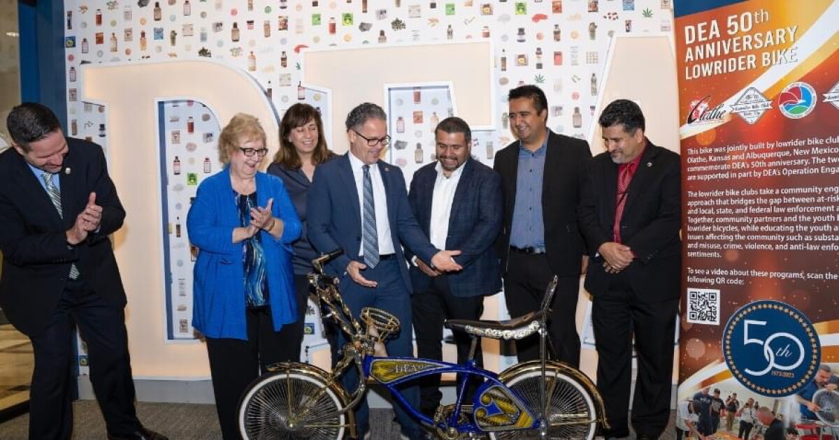 Olathe Leadership Lowrider Bike Club designs lowrider bike for DEA Museum - Vimarsana News