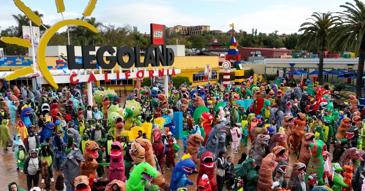 Legoland California announces opening date of new dinosaur land