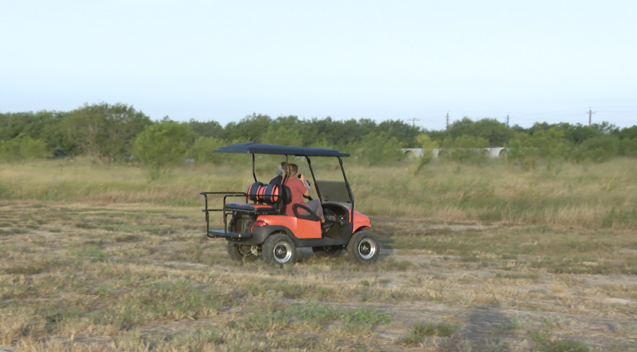 GOLF CART