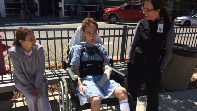 Daniel_Henderson_during_fall_recovery.jpg
