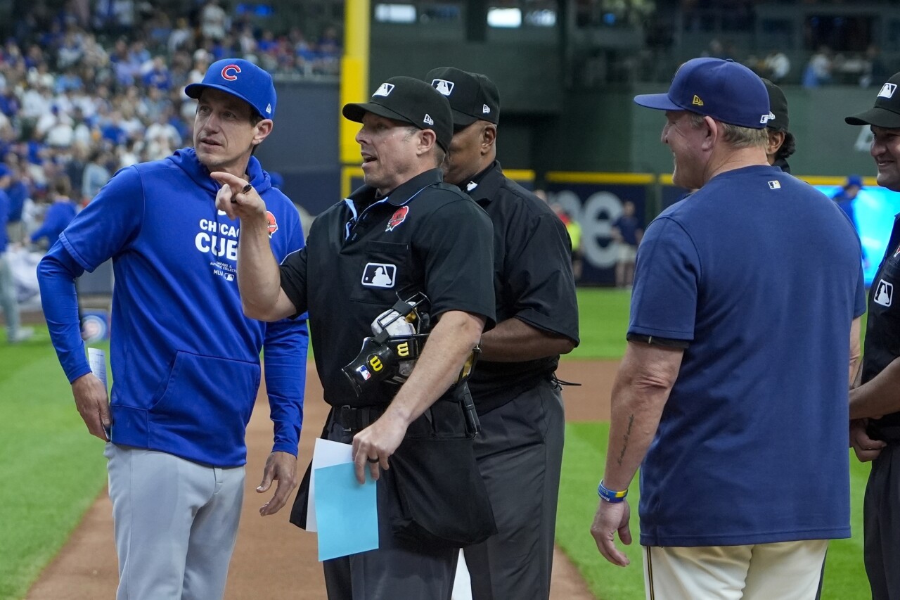 Cubs Brewers Baseball