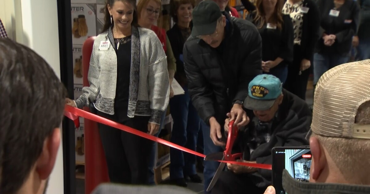 Residents celebrate new Costco grand opening in Billings - Vimarsana News