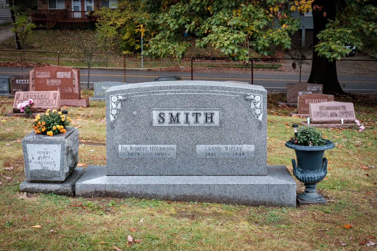 Dr Bob Smith 1.jpg