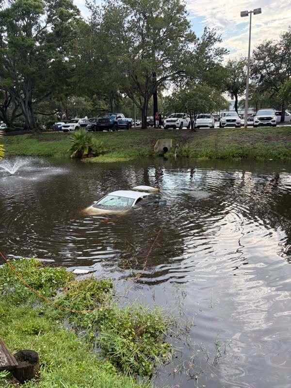 cpd car into water2.jpg
