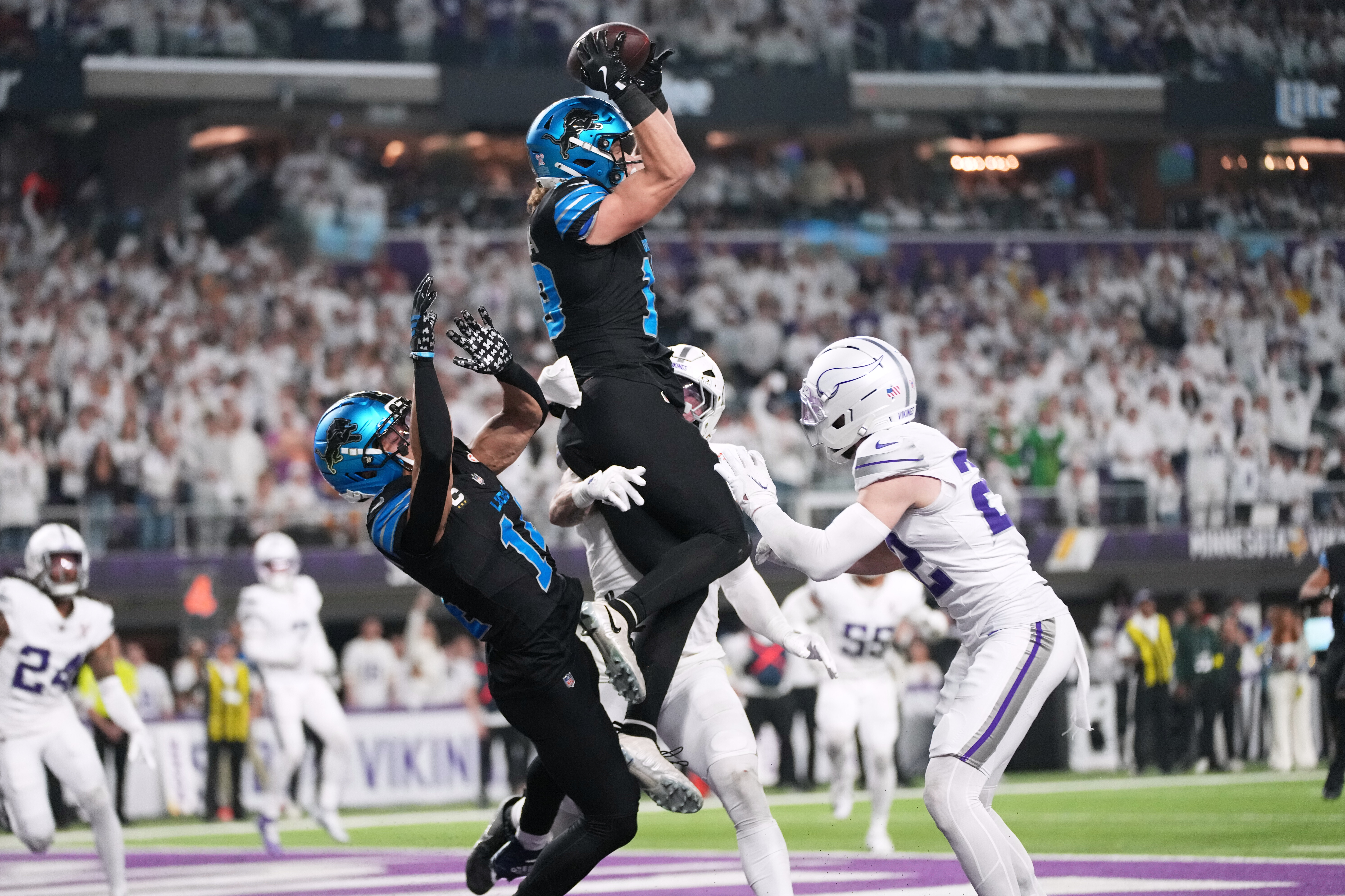 APTOPIX Lions Vikings Football