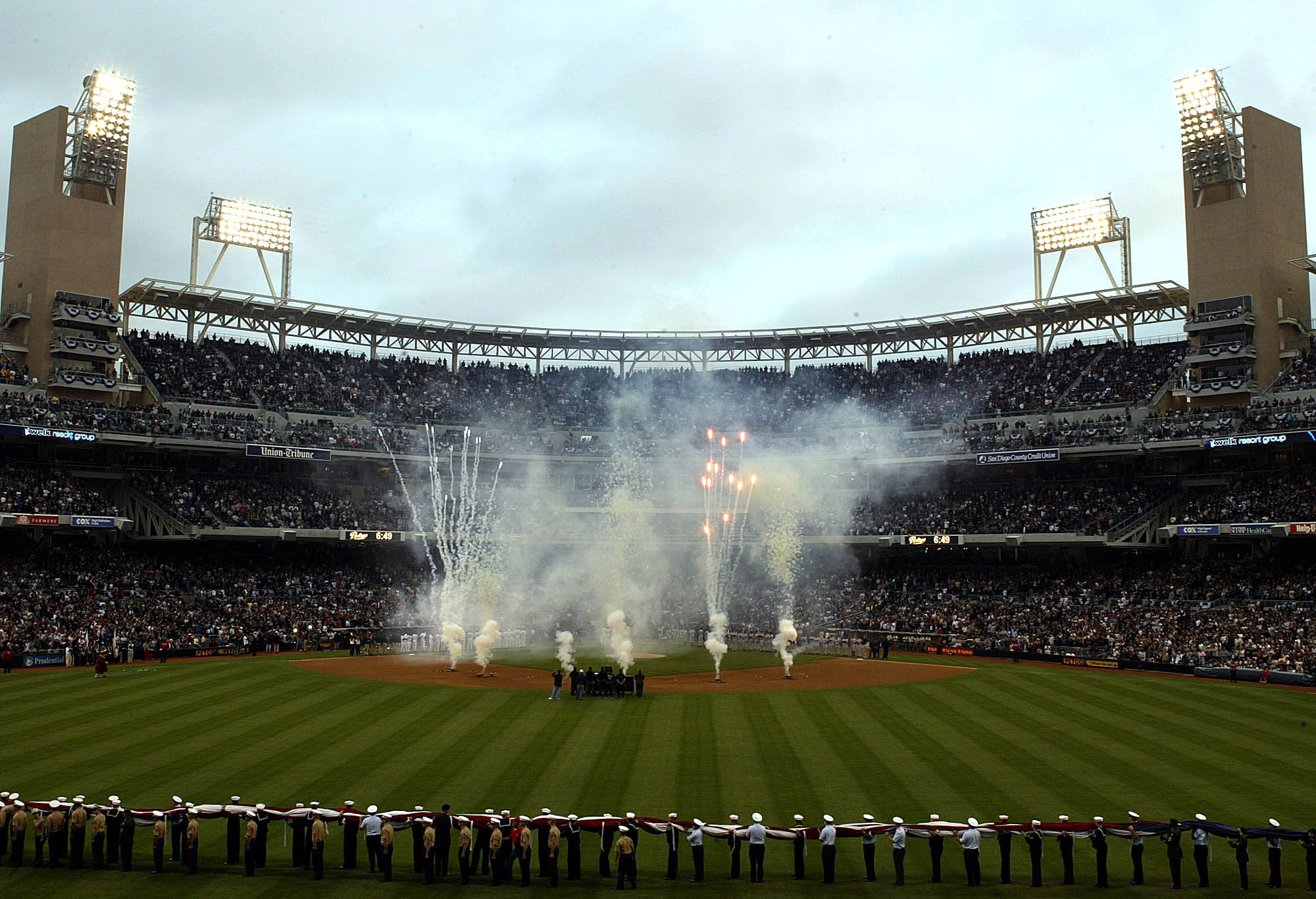 GIANTS PADRES