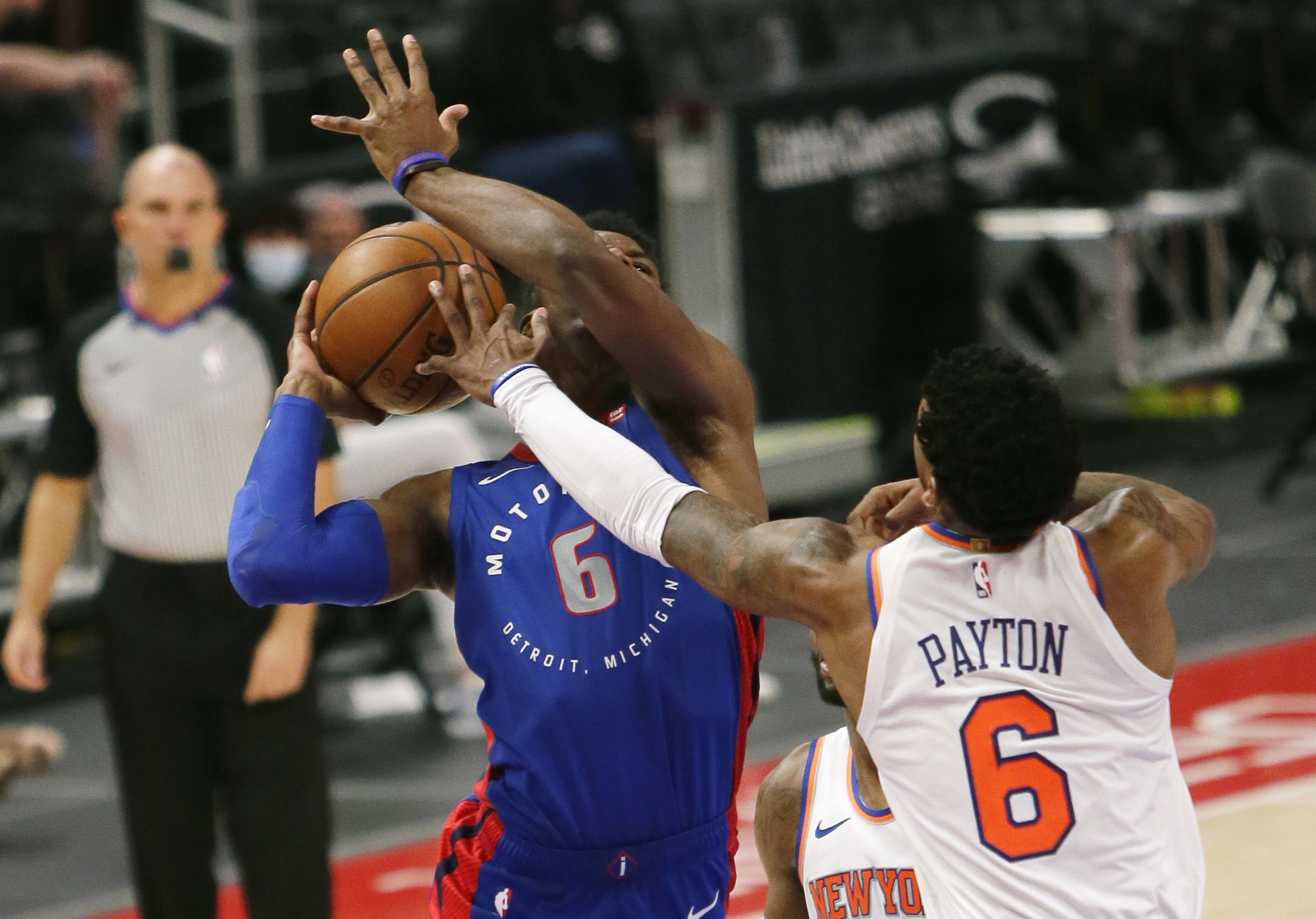 Knicks Pistons Basketball