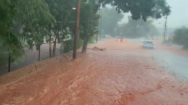"We were poured on big time" Manitou Springs visitors startled by Wednesday's storm