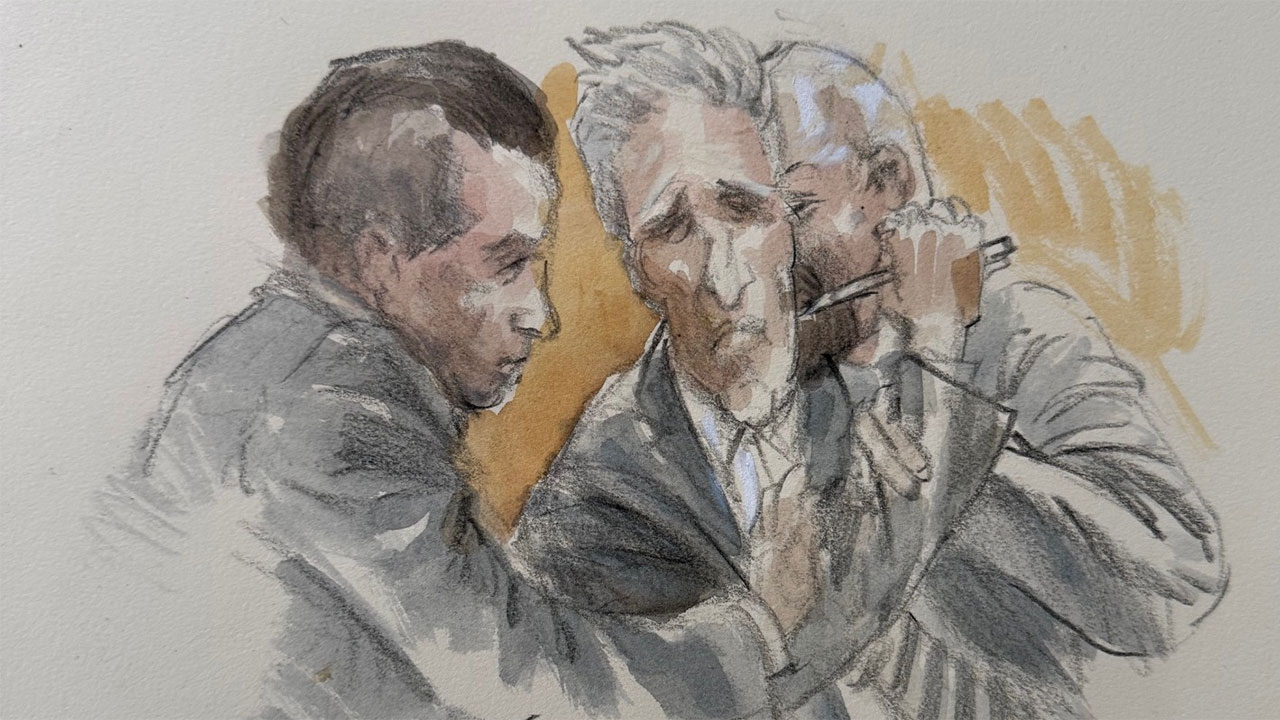 Ryan Routh tries to stab himself with a pen on Sept. 23, 2025, after he was found guilty on all five counts of attempting to assassinate Donald Trump.