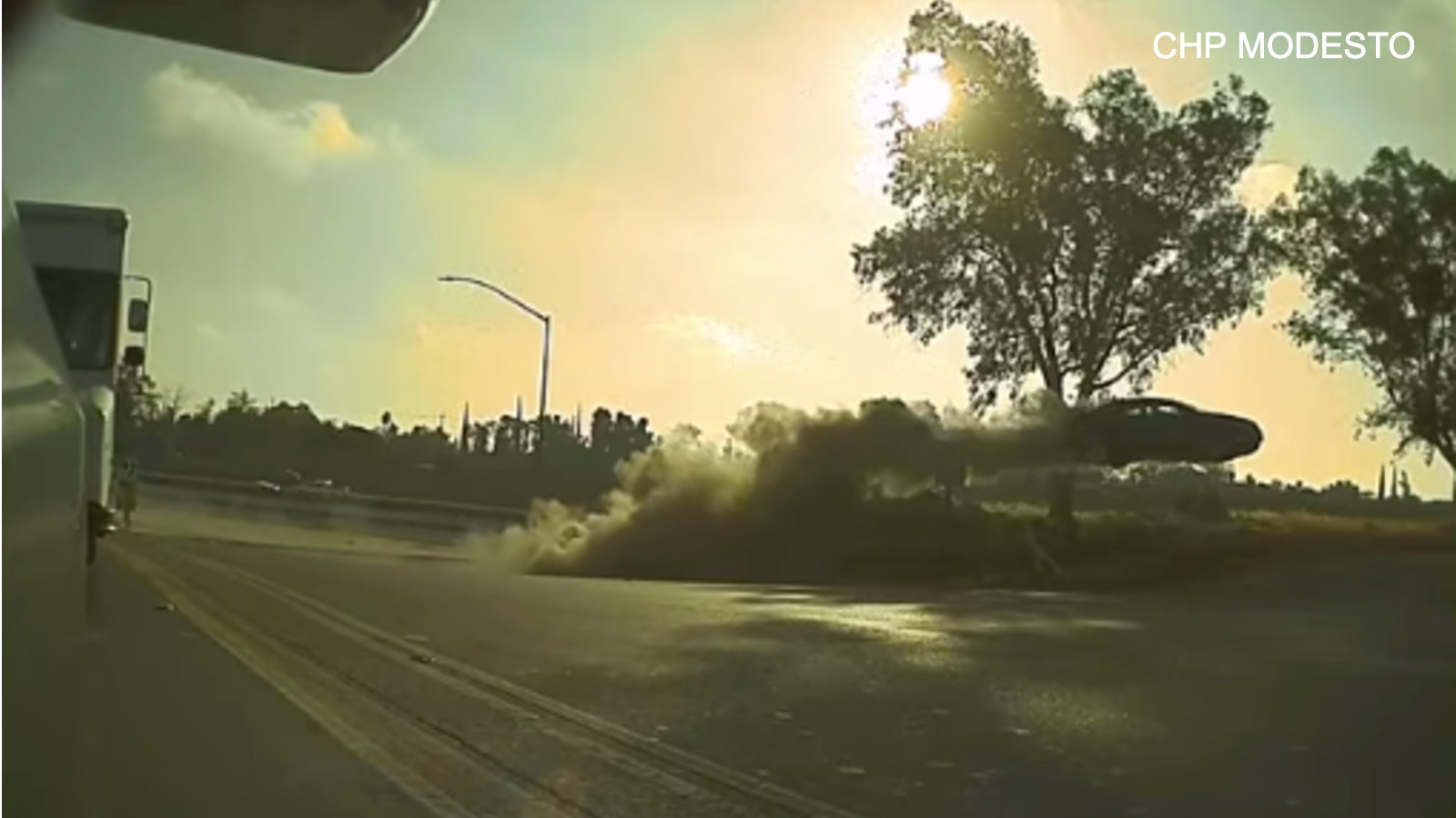 Video: Car drives off highway and goes airborne