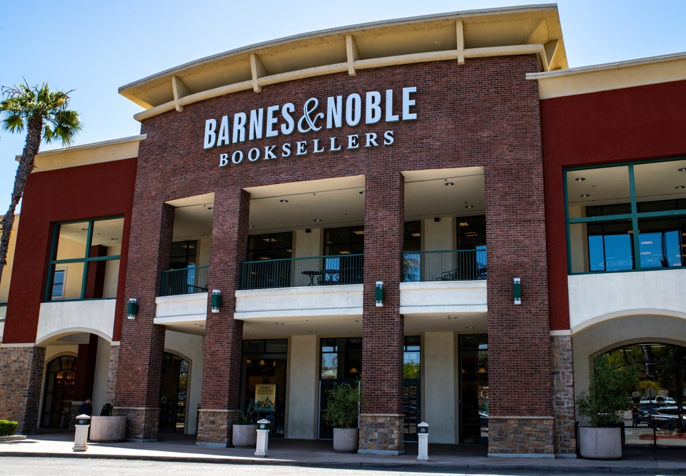 Barnes and Noble store