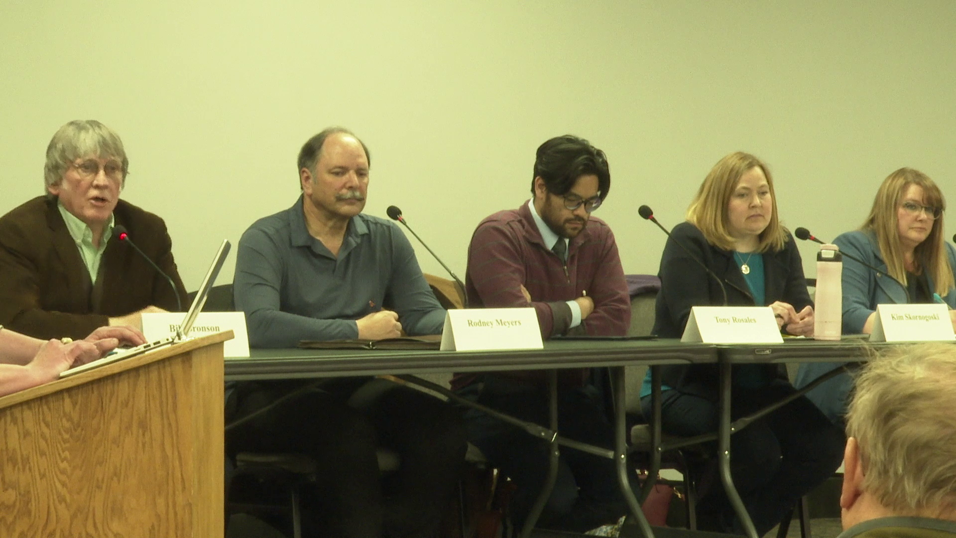 Forum features GFPS trustee candidates