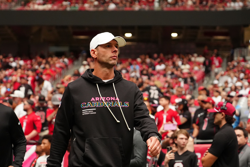 Arizona Cardinals head coach Jonathan Gannon.