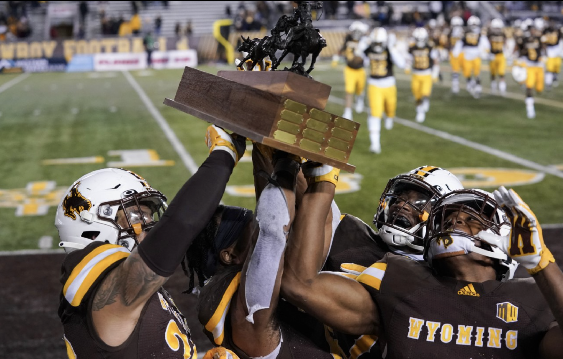 Wyo Hawaii Trophy.png