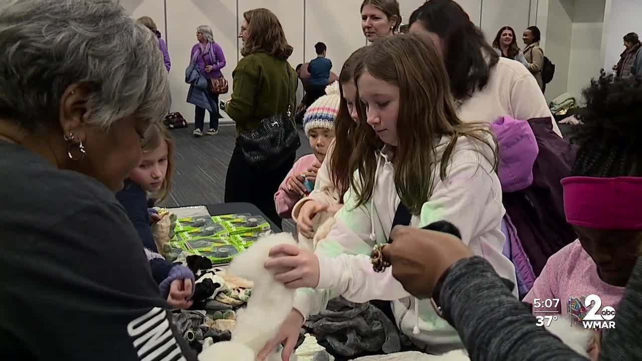 Volunteers pack supplies, make gifts on MLK Day of Service