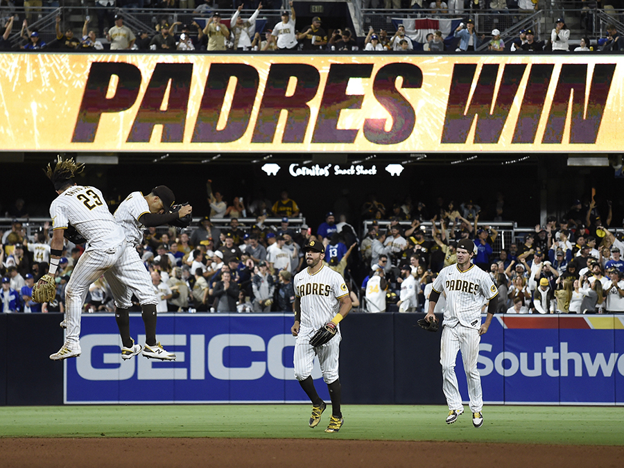 Padres sweep Dodgers for first time in 8 seasons