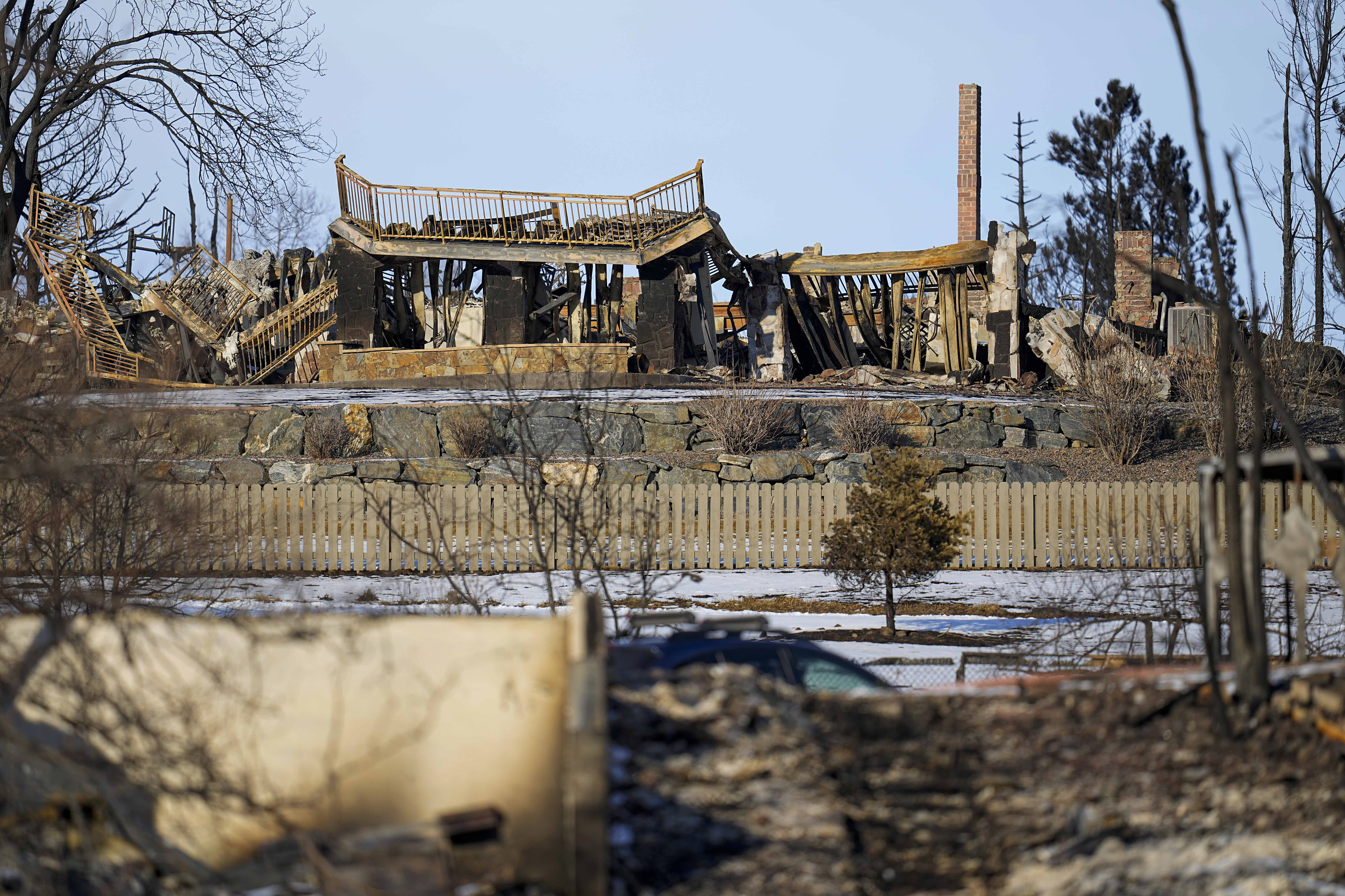 marshall fire remnants debris