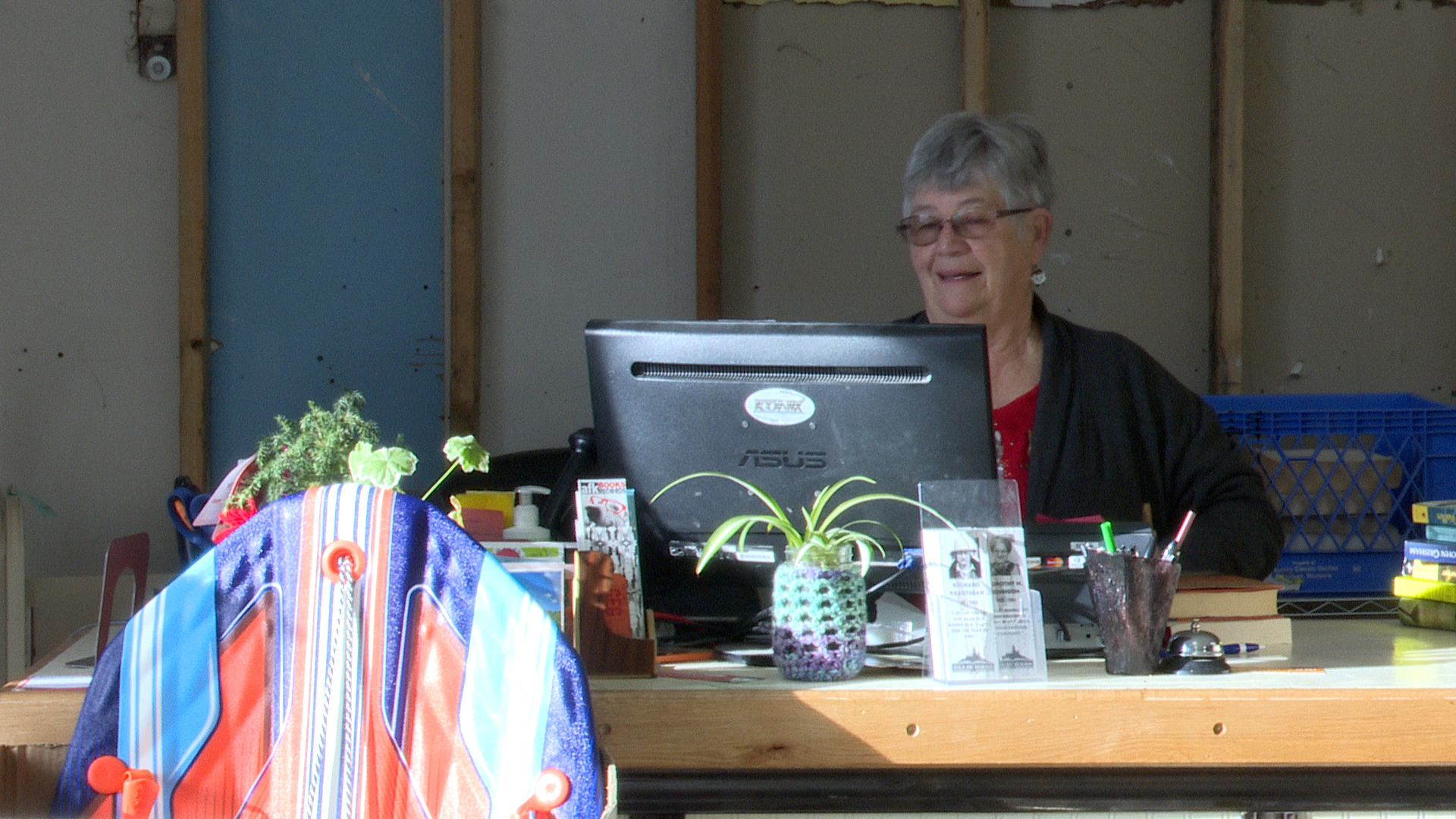 'Santa's Hotline' volunteers ready for the holiday season of giving - Vimarsana News