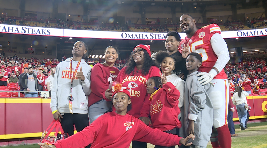 Single Mom Chiefs Game