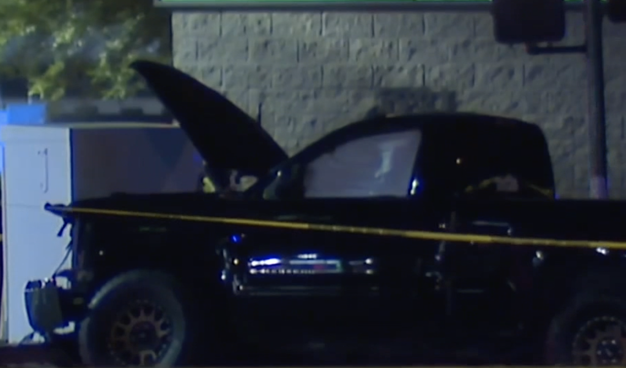 Multi-vehicle crash leaves 3 in critical condition near 59th Avenue and McDowell Road