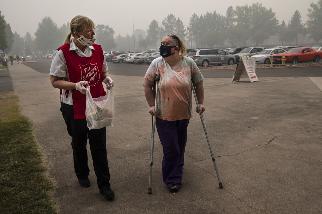 Pacific Northwest Fires - volunteers - salvation army