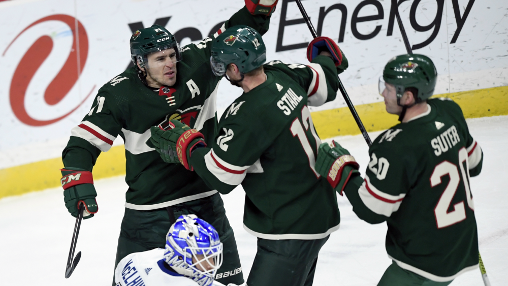 Zach Parise congratulated