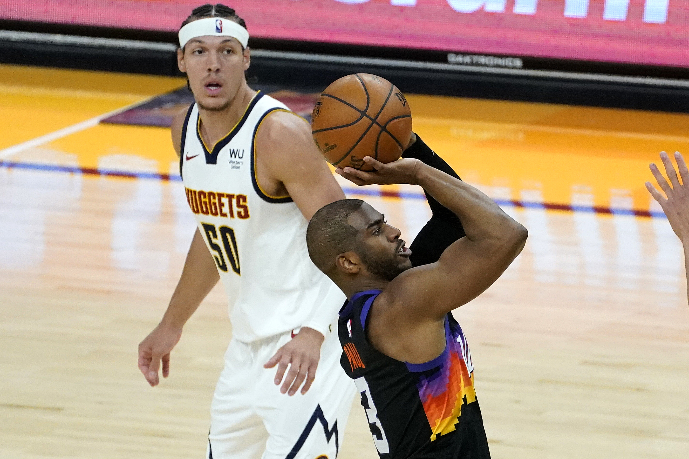 Nuggets Suns Basketball