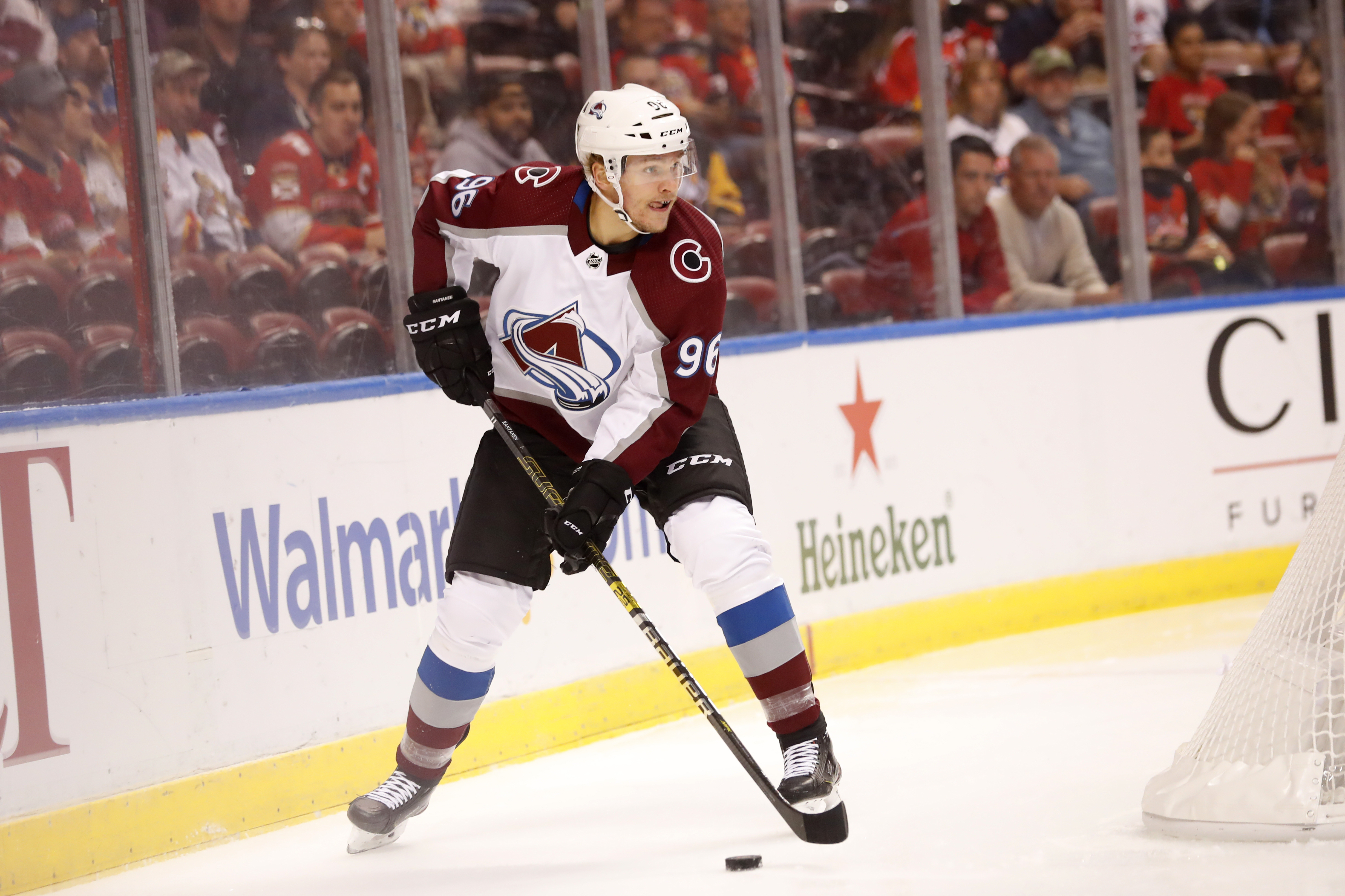 Avs' Rantanen listed as week to week with lower-body injury