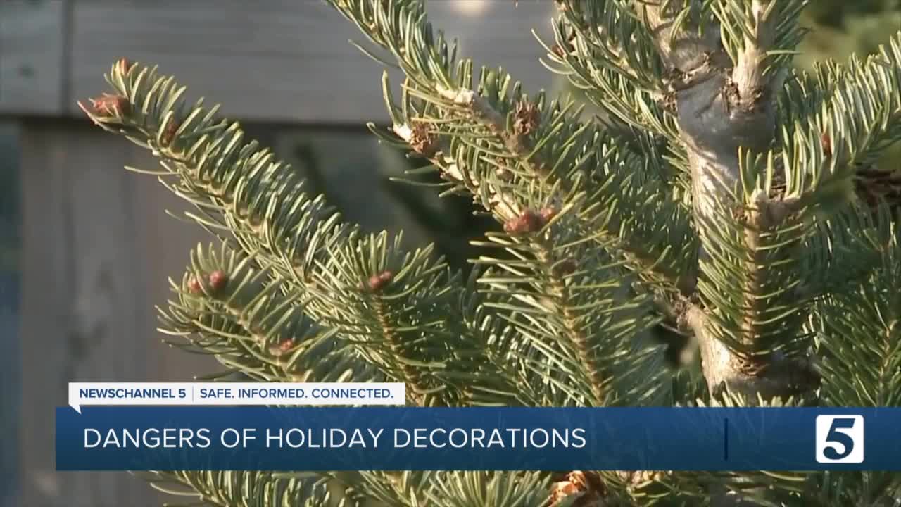 holidaydecorating.jpeg
