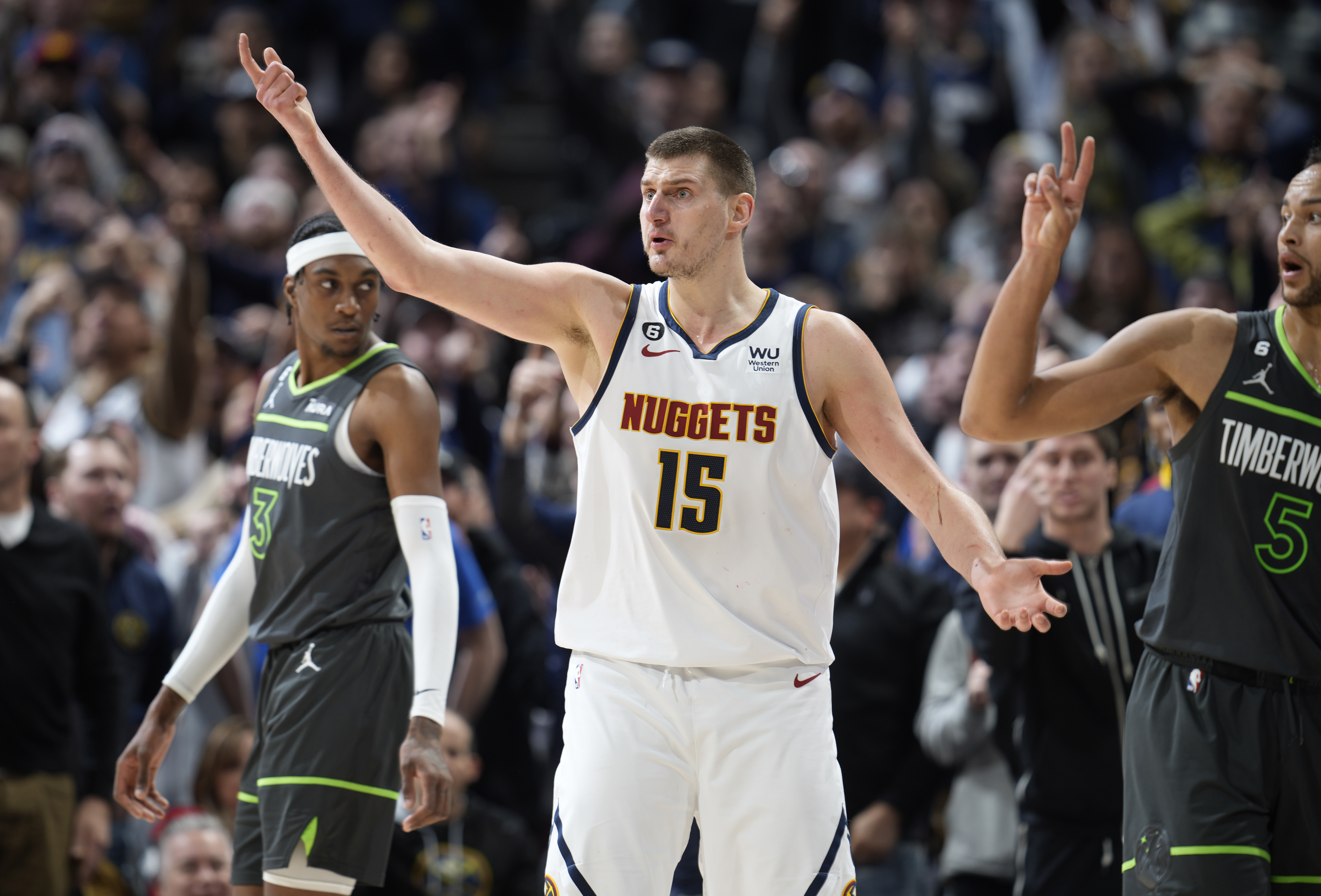 Timberwolves Nuggets Basketball.jpg