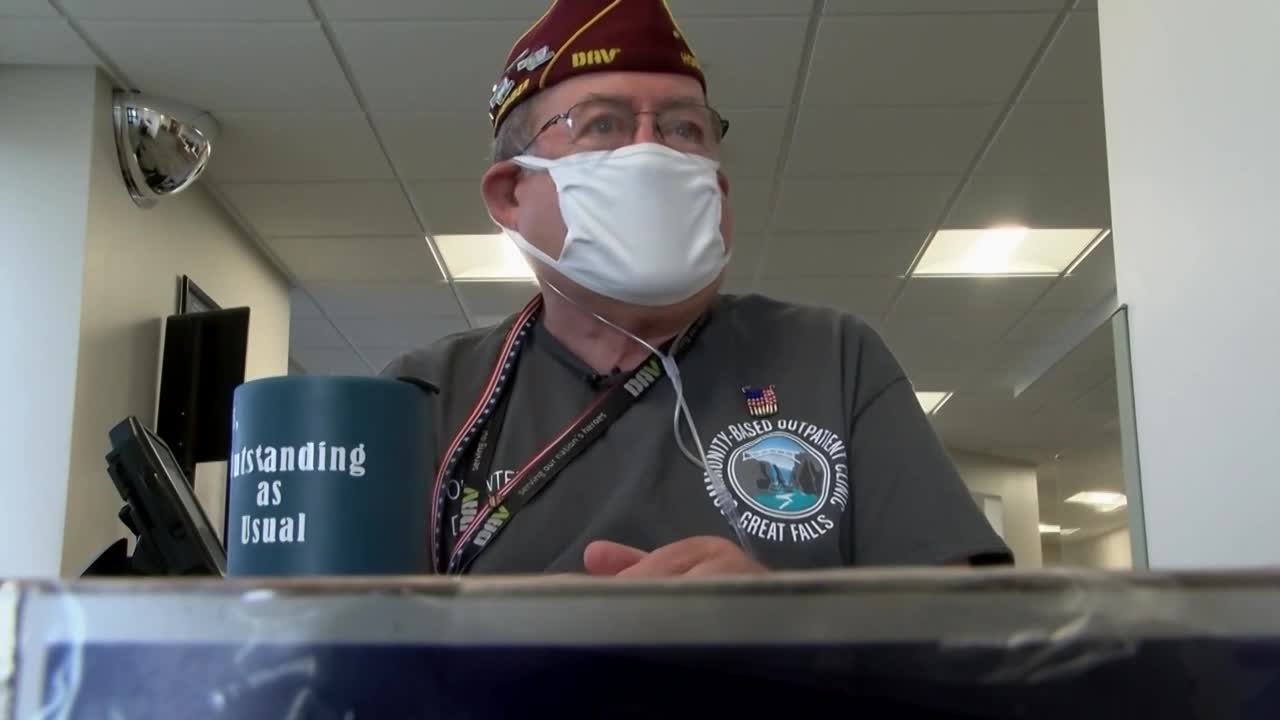 VA volunteer Dennis Burns