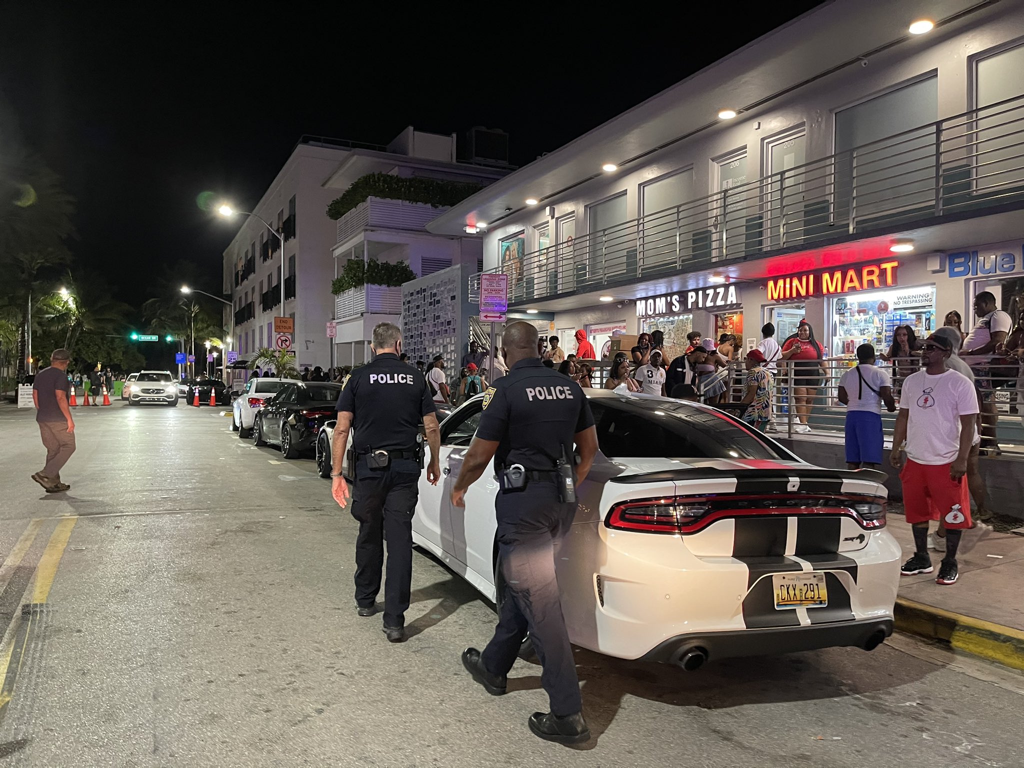 policeMiami.jpeg
