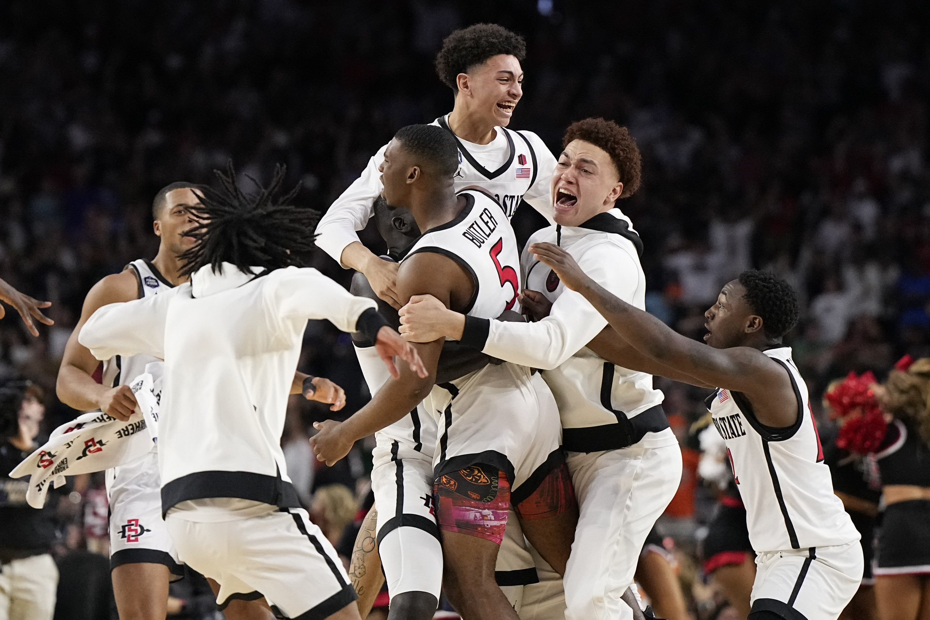 lamont butler buzzer beater celebration