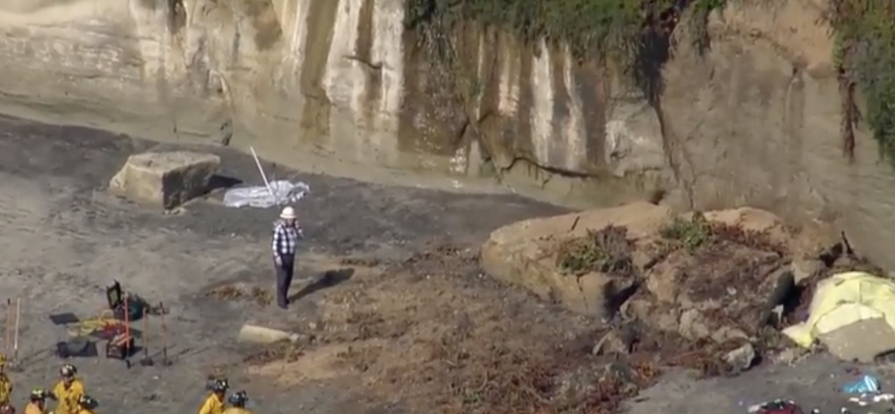 encinitas bluff collapse 08.02