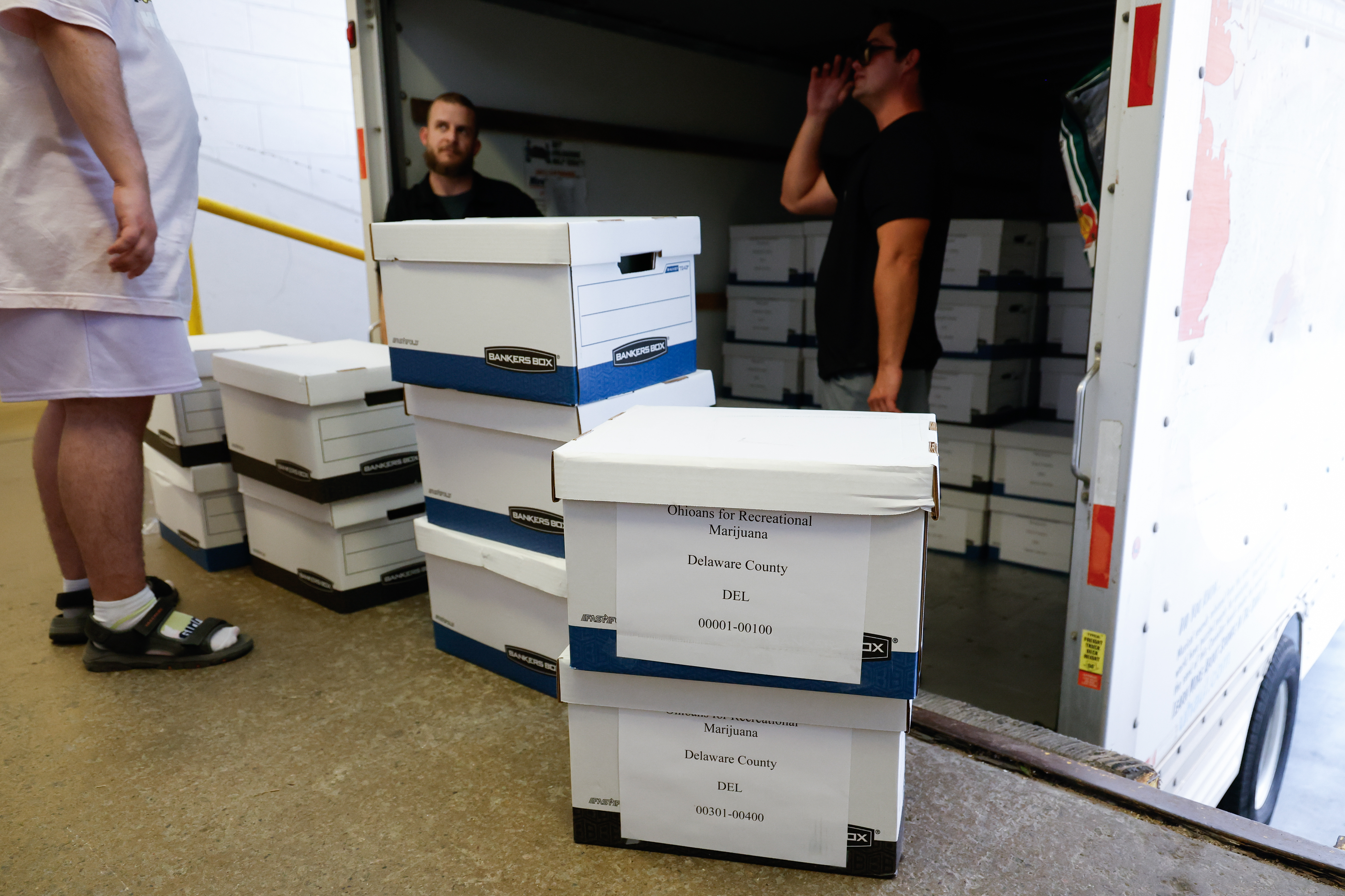 Will marijuana legalization petition have enough signatures for Nov. ballot? - Vimarsana News