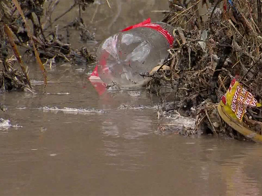 tijuana_river_sewage_litter.jpg