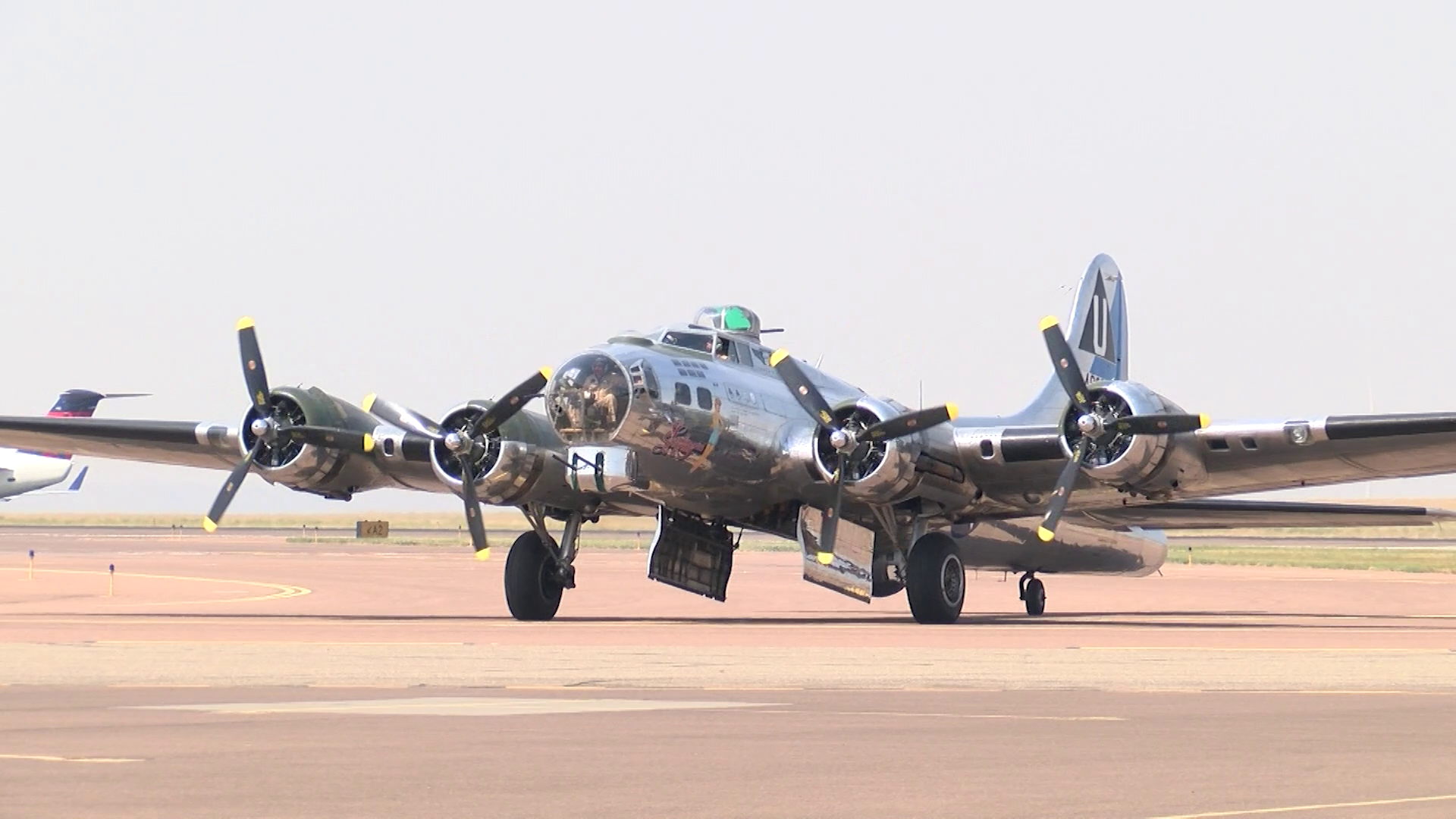 WWII B-17 arrives in Great Falls for tours and rides