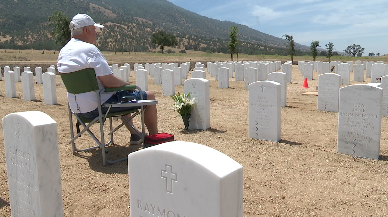 Gene Bonas, Bakersfield National Cemetary, Arvin